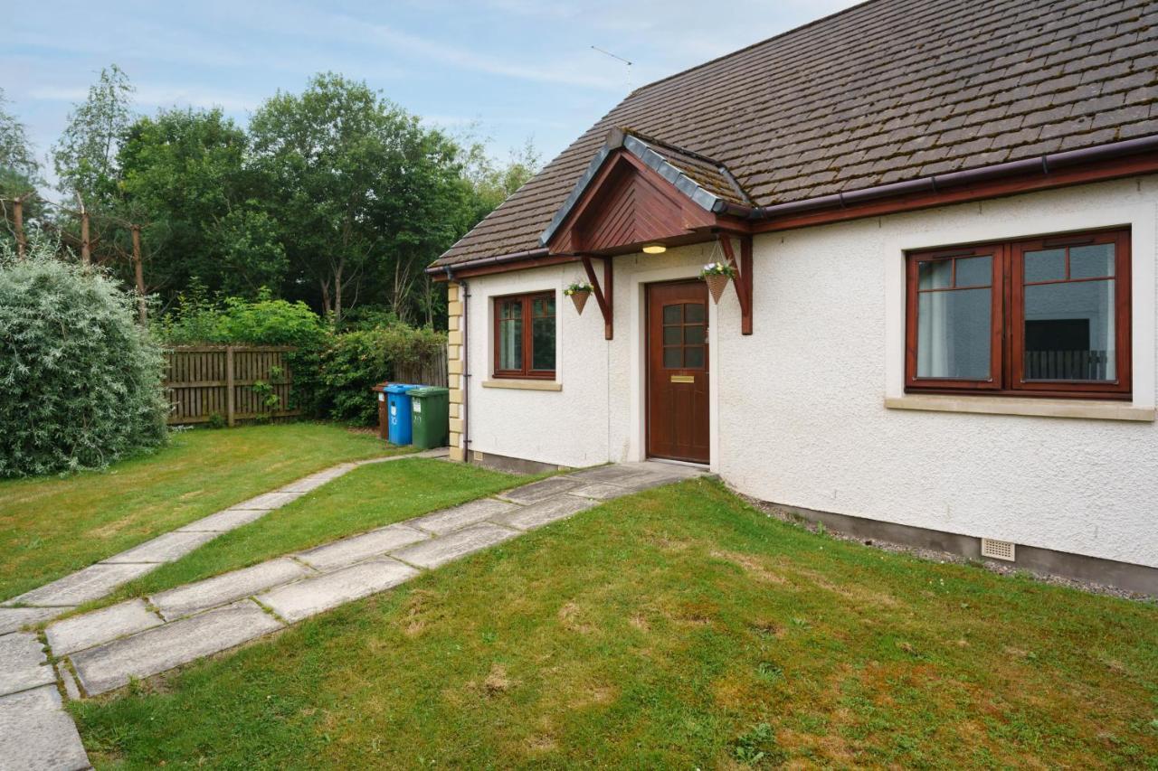 The Nook Holiday Cottage Авимор Екстериор снимка