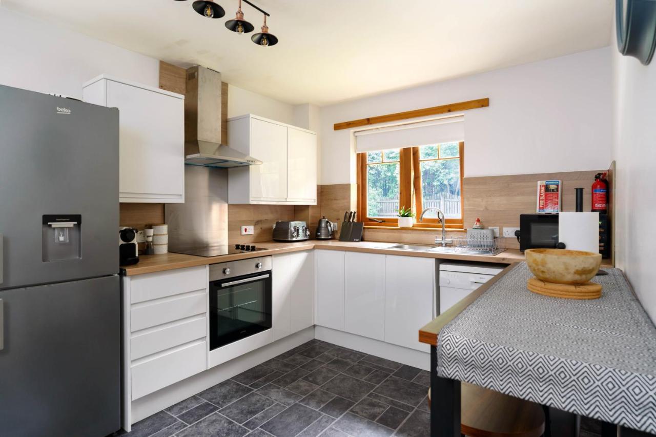 The Nook Holiday Cottage Авимор Екстериор снимка